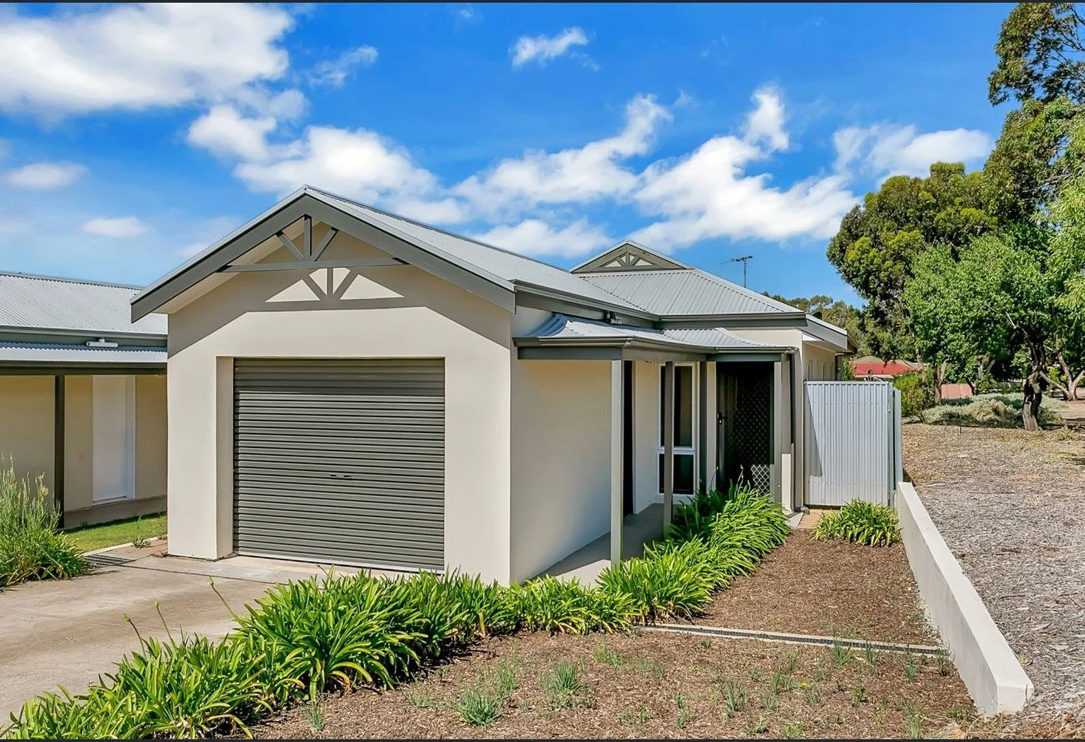 8 Dalkeith Avenue, Morphett Vale SA 5162