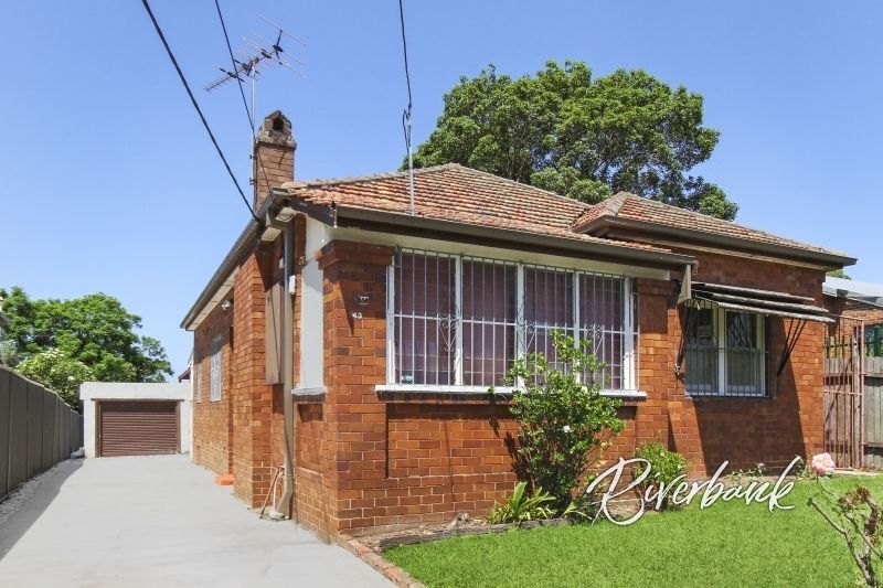 3 bedrooms House in 43 Spurway Street ERMINGTON NSW, 2115