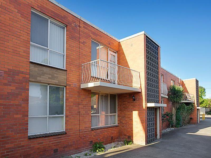 2 bedrooms Apartment / Unit / Flat in 4/13 Navigator Street MARIBYRNONG VIC, 3032