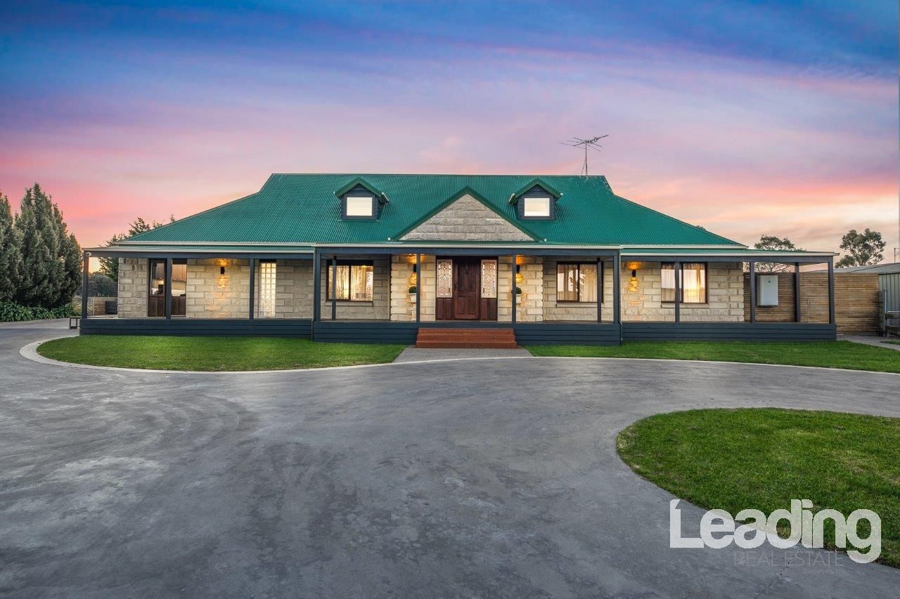 38 Namnan Way, Gisborne South VIC 3437, Image 0