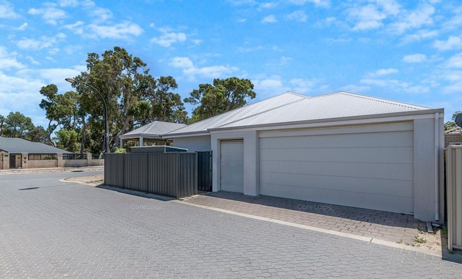 4 bedrooms House in 2 Conebush Circle FALCON WA, 6210
