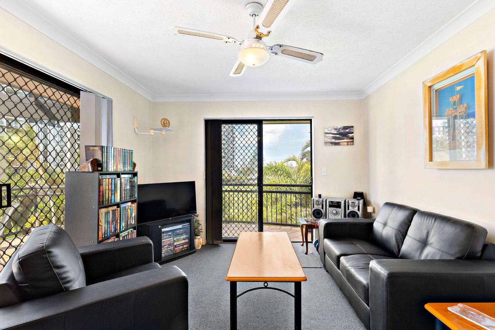 27/10-12 Bath Street, Labrador QLD 4215, Image 2