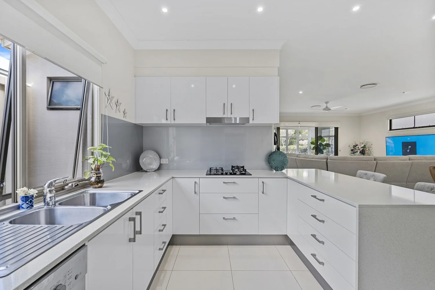 Additional image 5 of 340/299 Napper Road, Arundel QLD 4214