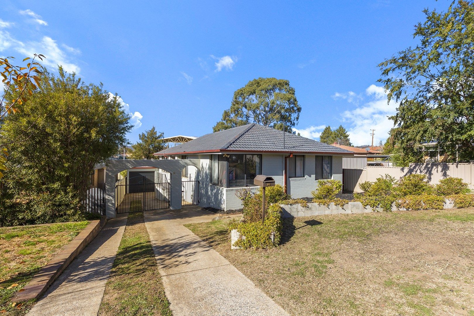 26 Waratah Street, Queanbeyan NSW 2620, Image 0