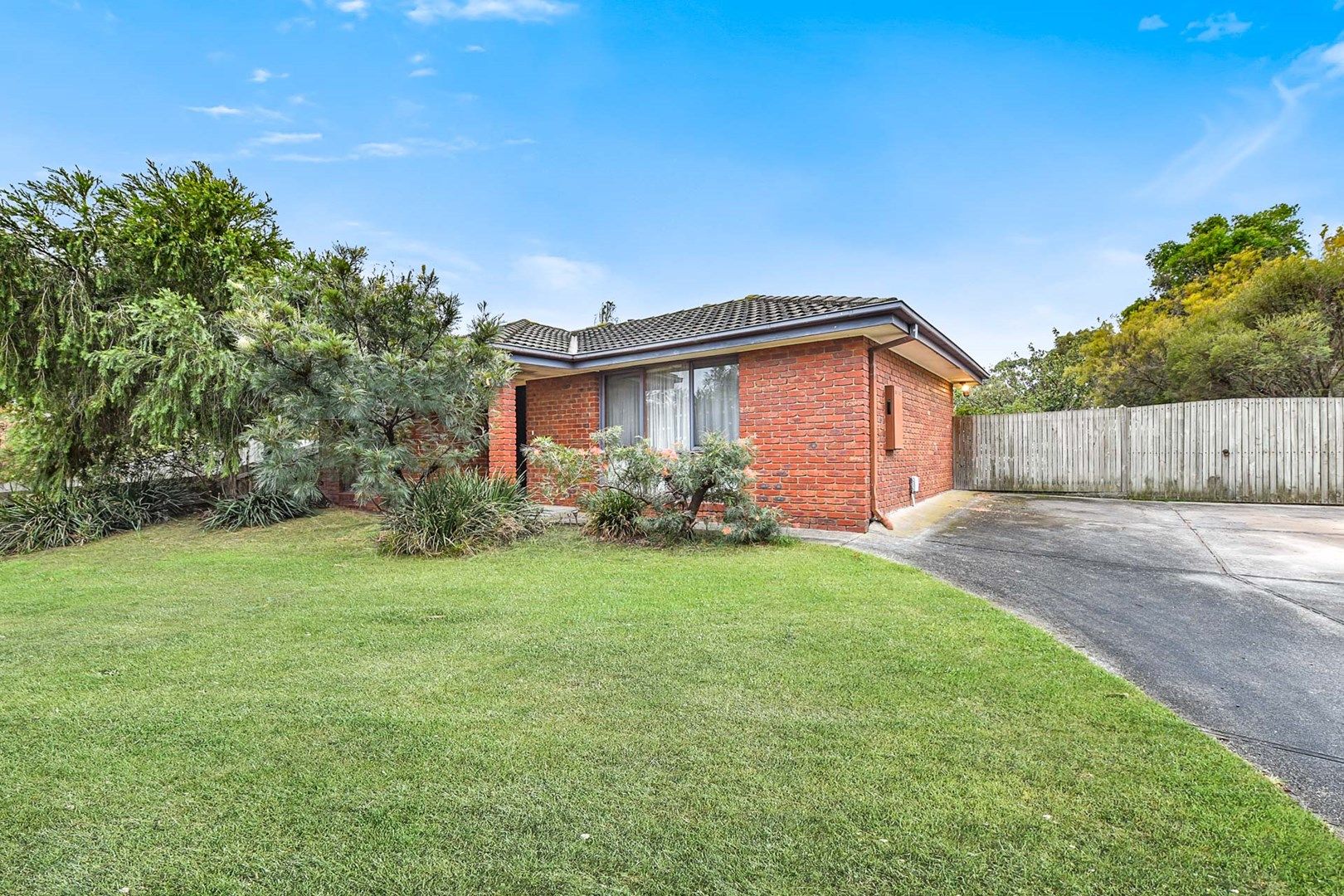 17 Gipps Crescent, Cranbourne North VIC 3977, Image 0