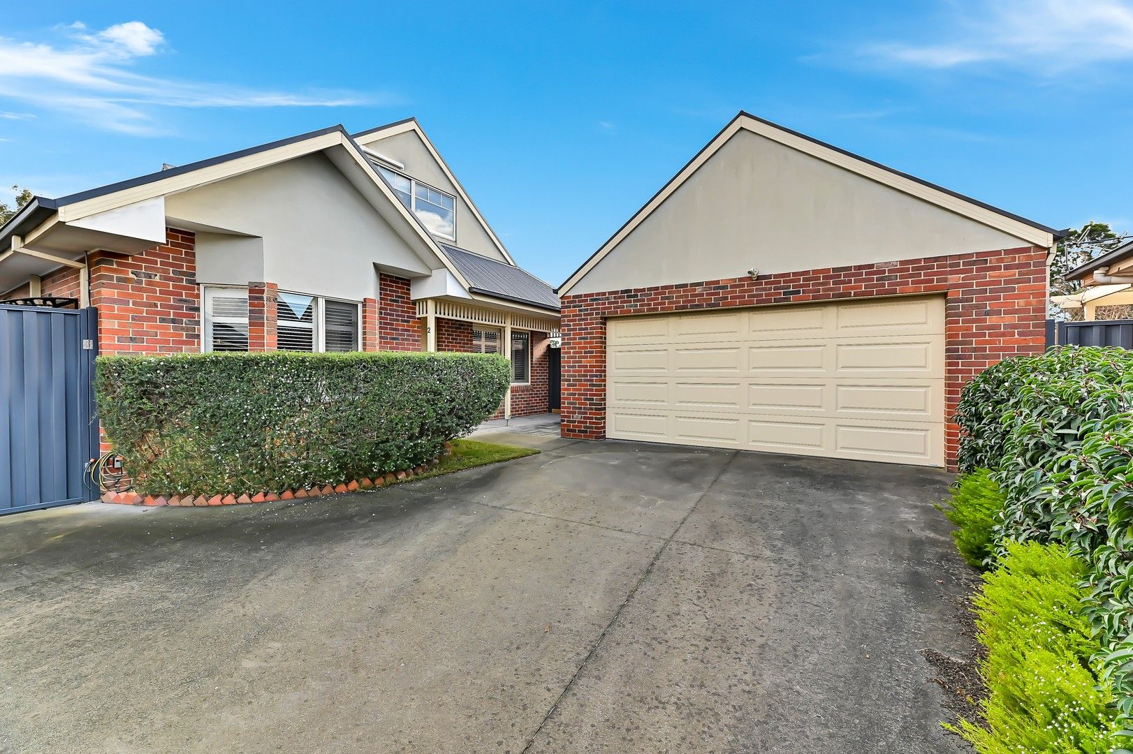 2/1 Esther Court, Mount Waverley VIC 3149, Image 0