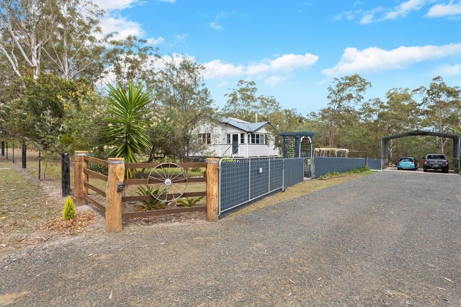 15 Pinnell Road, Crows Nest QLD 4355, Image 1