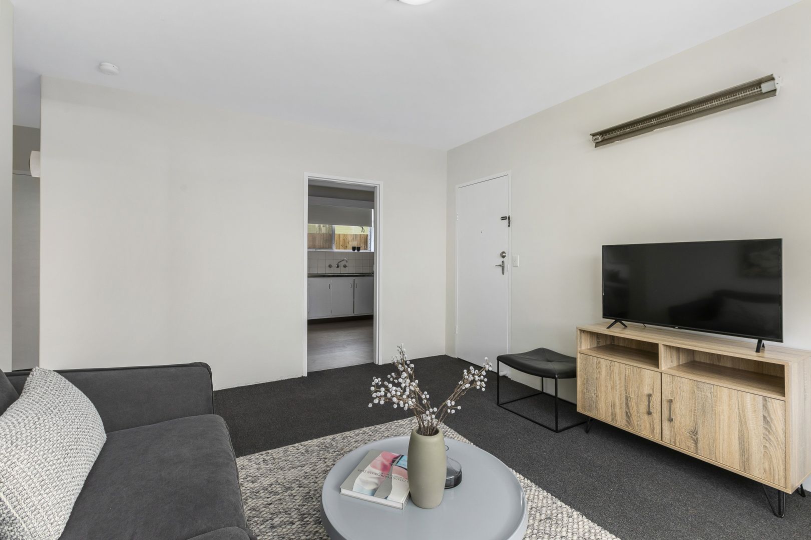 2/1 Hampton Parade, West Footscray VIC 3012, Image 2