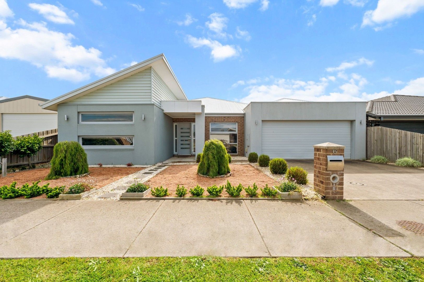 4 bedrooms House in 6 Galloway Street TRARALGON VIC, 3844