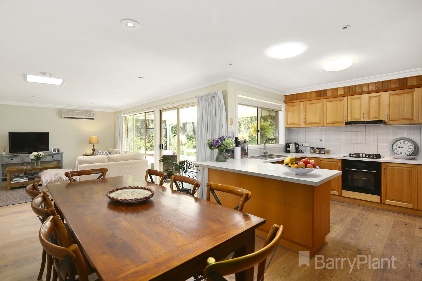 8/27 Bonnie View Road, Croydon North VIC 3136, Image 2