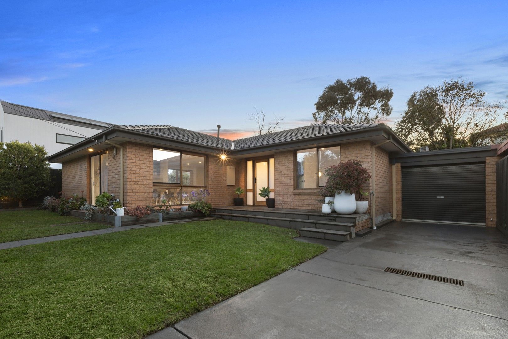 3 bedrooms House in 7 Austin Road HAMPTON VIC, 3188