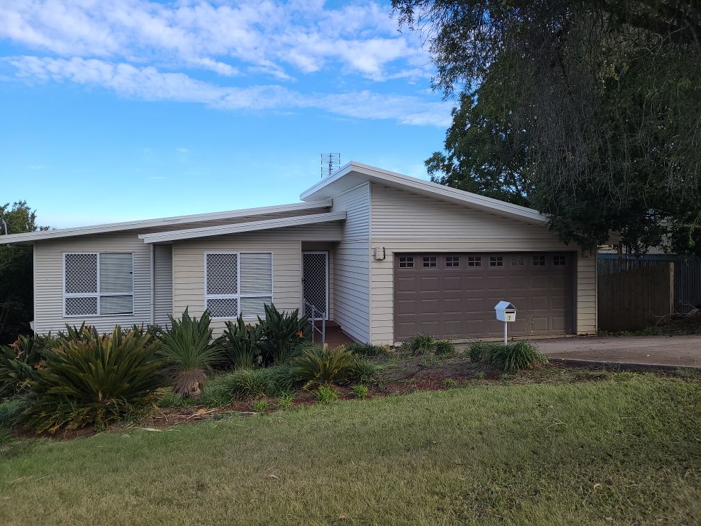 3 bedrooms House in 7 Adermann Drive KINGAROY QLD, 4610