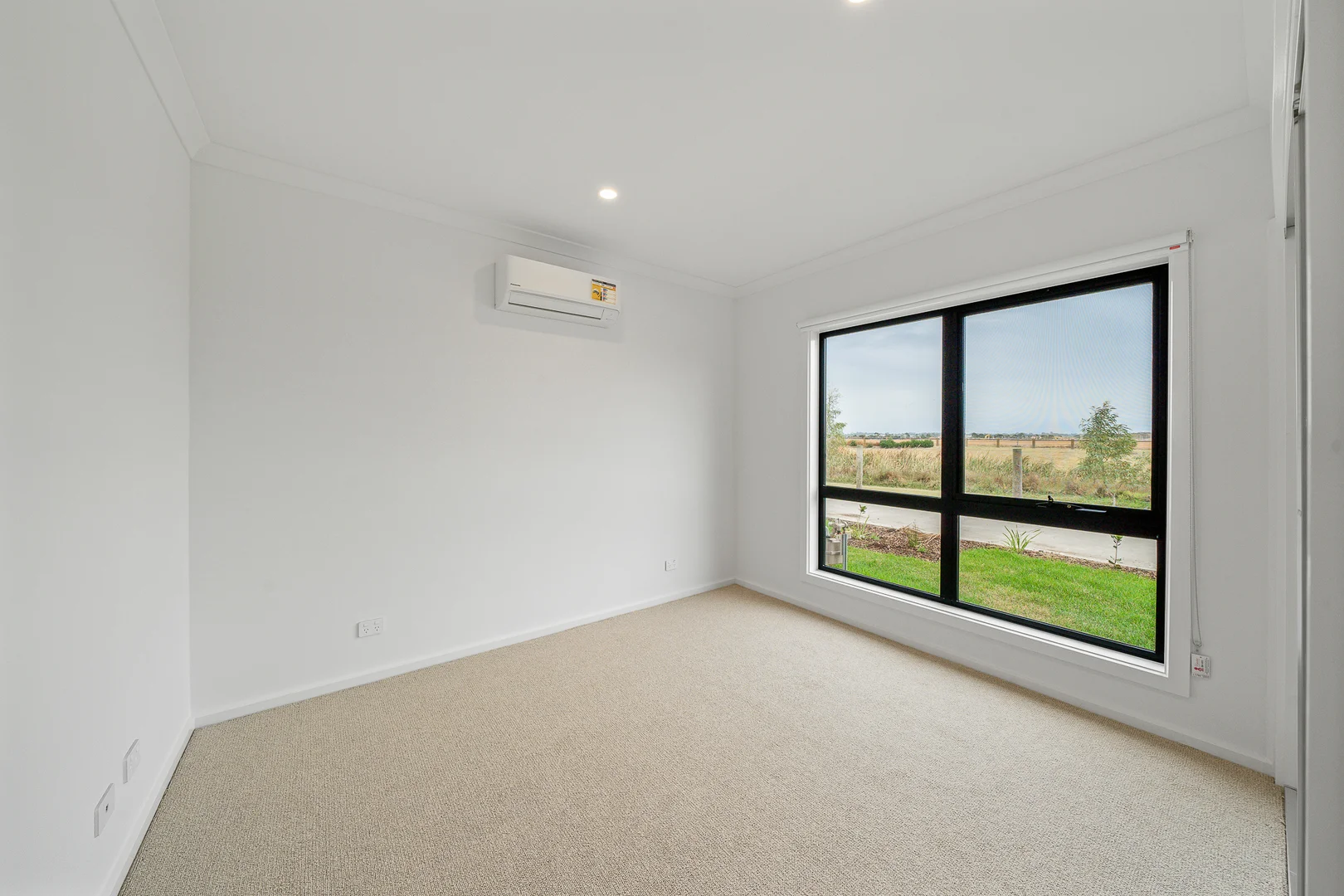 Additional image 5 of 15 Maidenhair Walk, Cranbourne West VIC 3977
