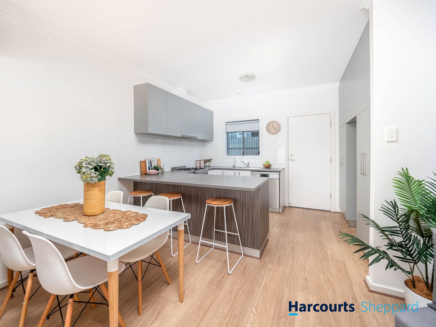 4/2 Halsey Road, Fulham SA 5024, Image 2