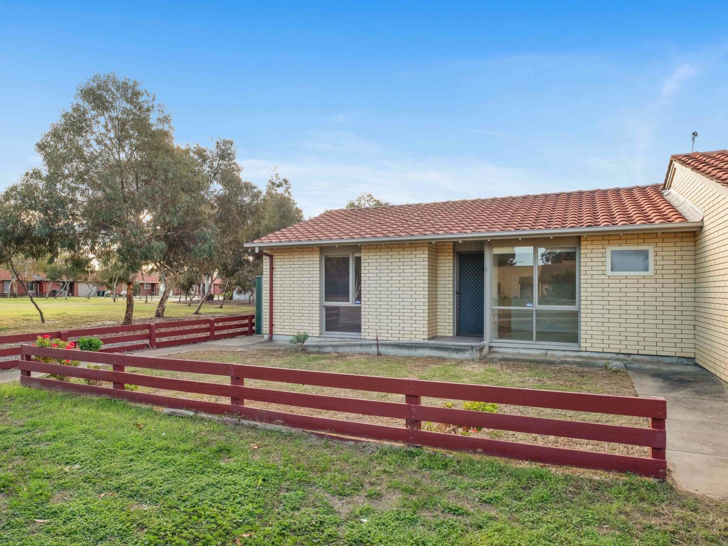 6 Mallard Court, Semaphore Park SA 5019, Image 2