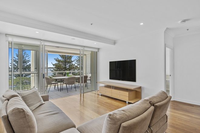 502/212-214 Marine Parade Labrador 4215 - Image 4