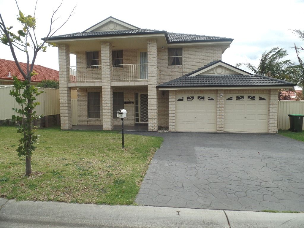 4 bedrooms House in 25 Magnetic Ridge SHELL COVE NSW, 2529