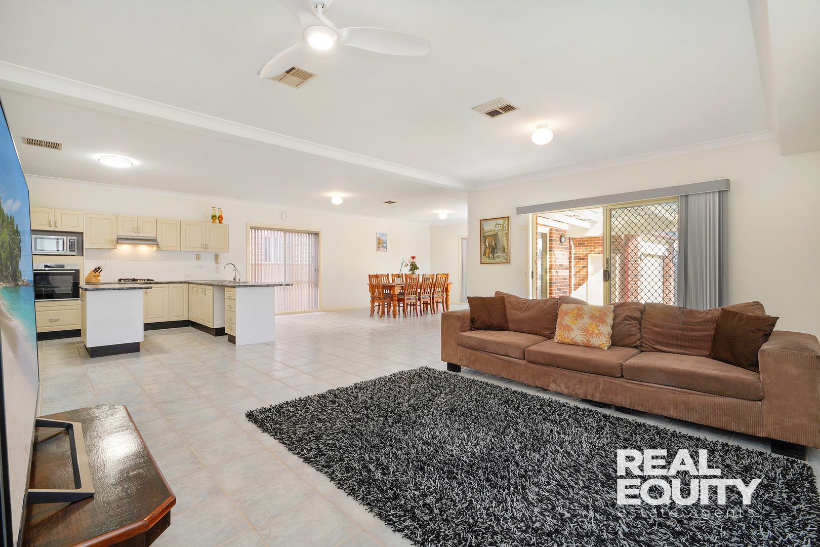 5 Aylsham Close, Chipping Norton NSW 2170, Image 1