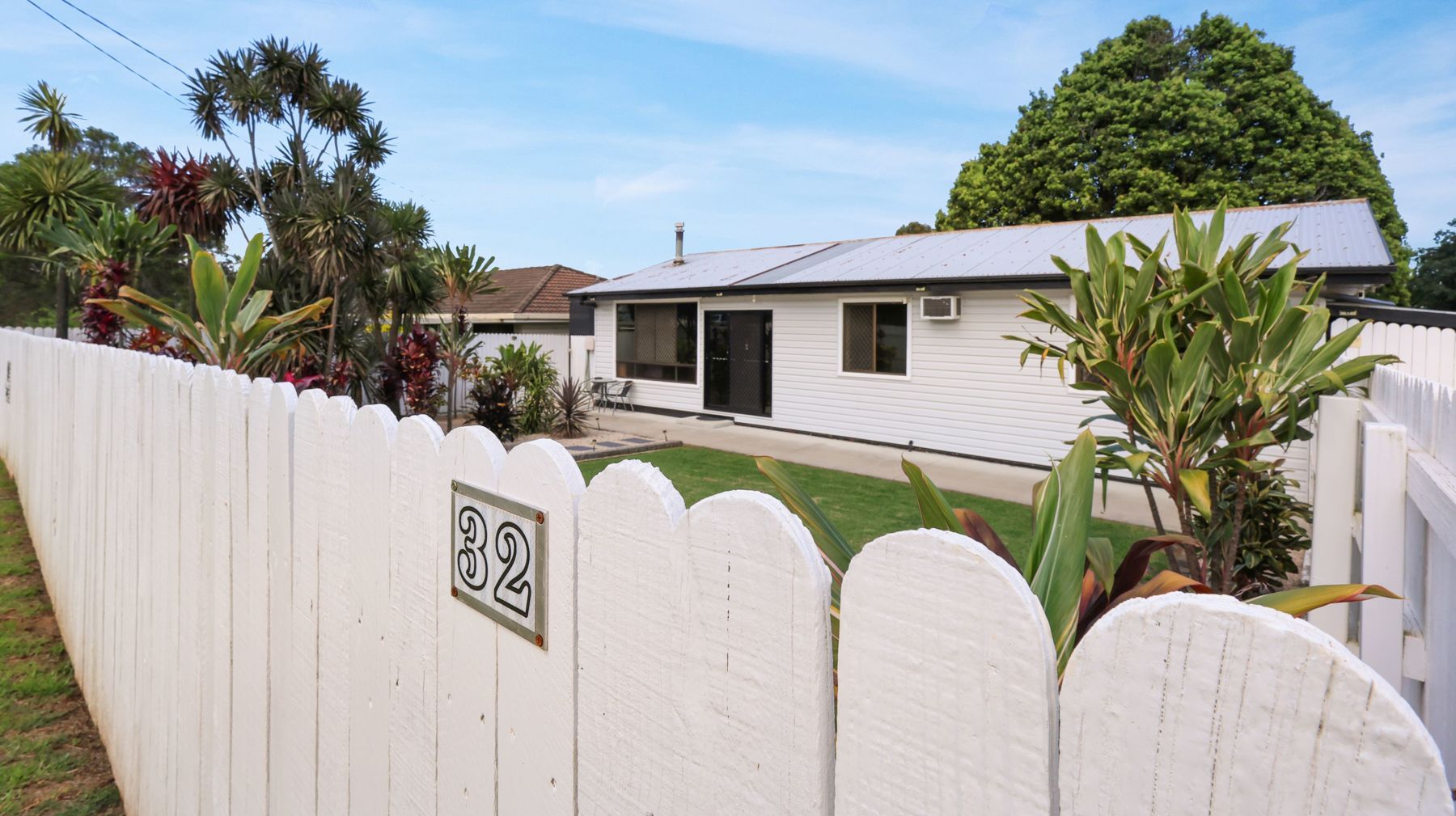 3 bedrooms House in 32 Vanity Street ROCKVILLE QLD, 4350