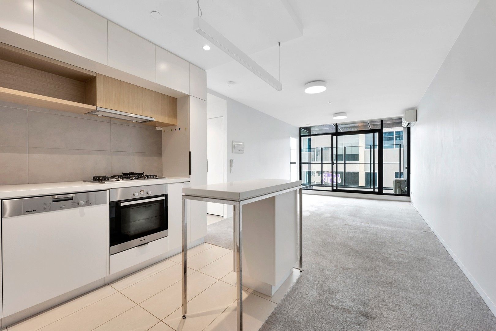 2 bedrooms Apartment / Unit / Flat in A305/8 Grosvenor Street ABBOTSFORD VIC, 3067
