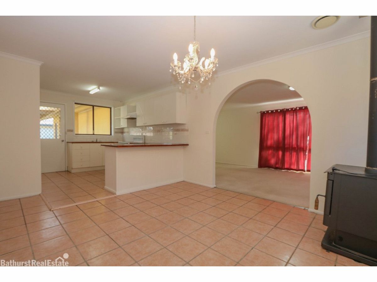 21 Logan Street, Eglinton NSW 2795, Image 2