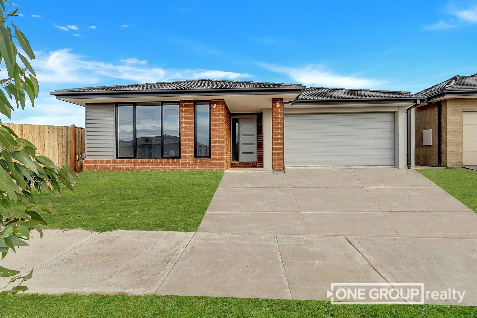 5 bedrooms House in 14 Feedwater Road DONNYBROOK VIC, 3064