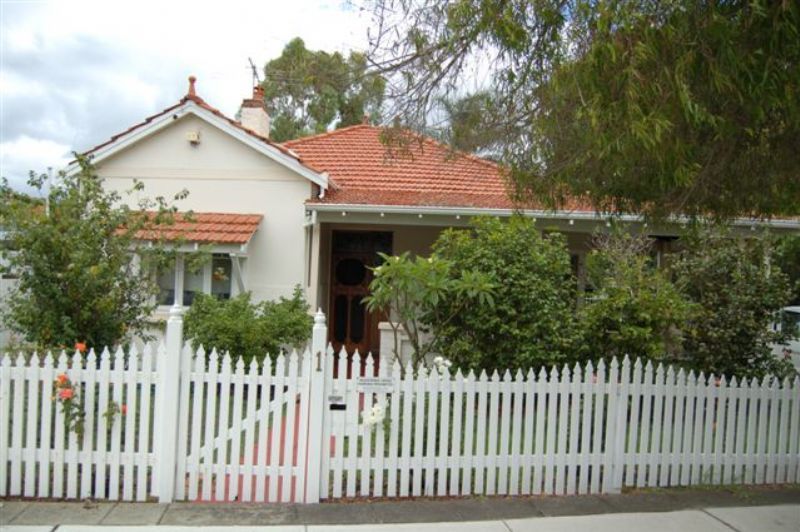 1 Sandgate Street, South Pert Property History & Address Research