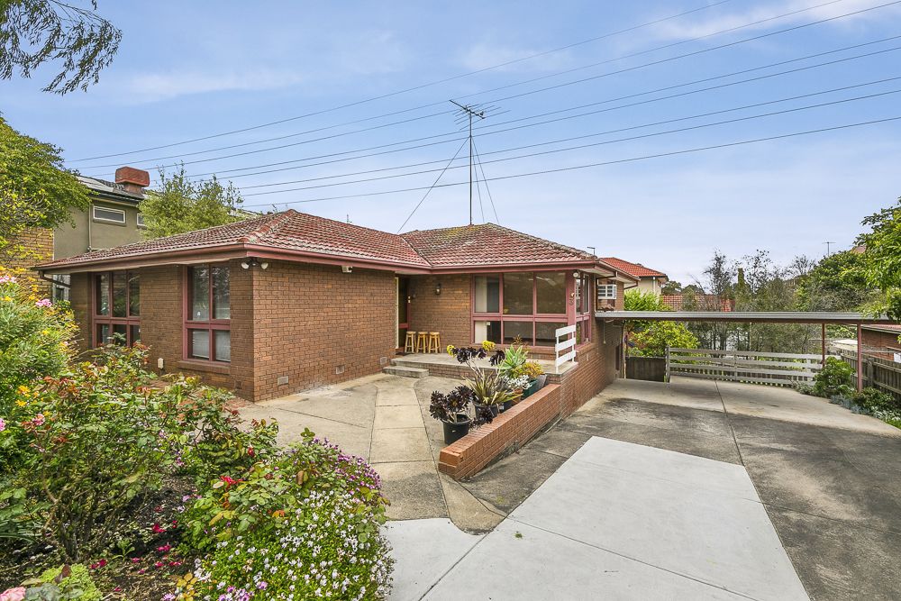 4 bedrooms House in 3 Chelmsford Avenue TEMPLESTOWE VIC, 3106