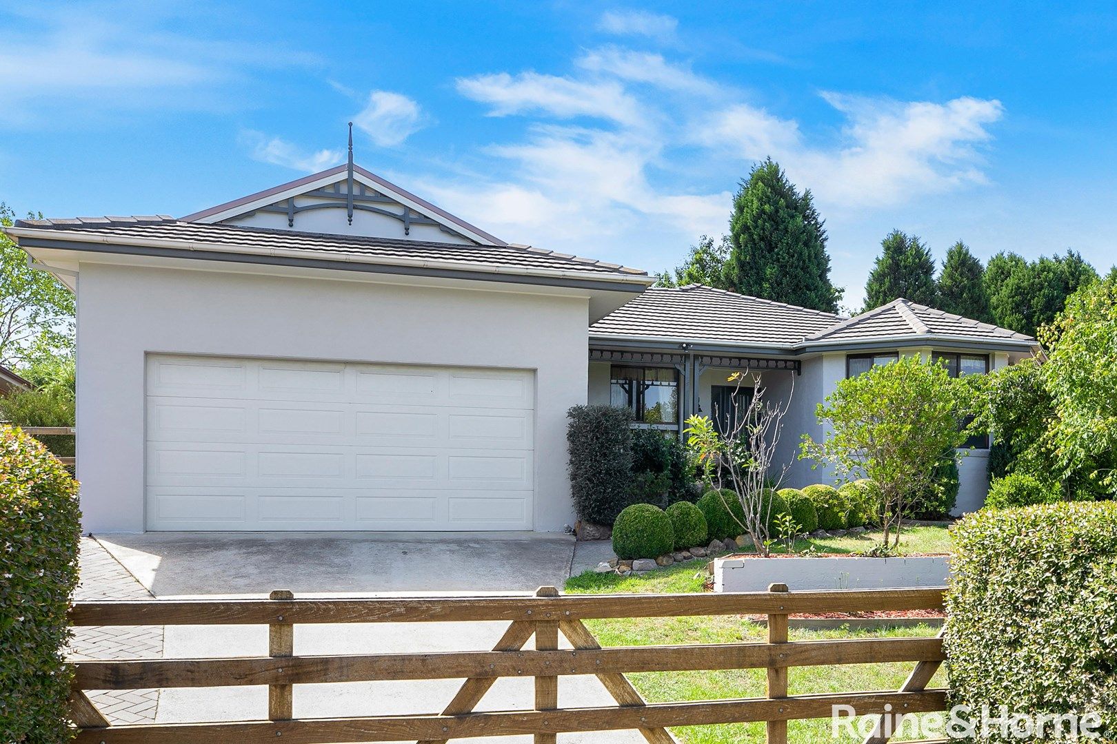 5 Robinia Drive, Bowral NSW 2576, Image 0