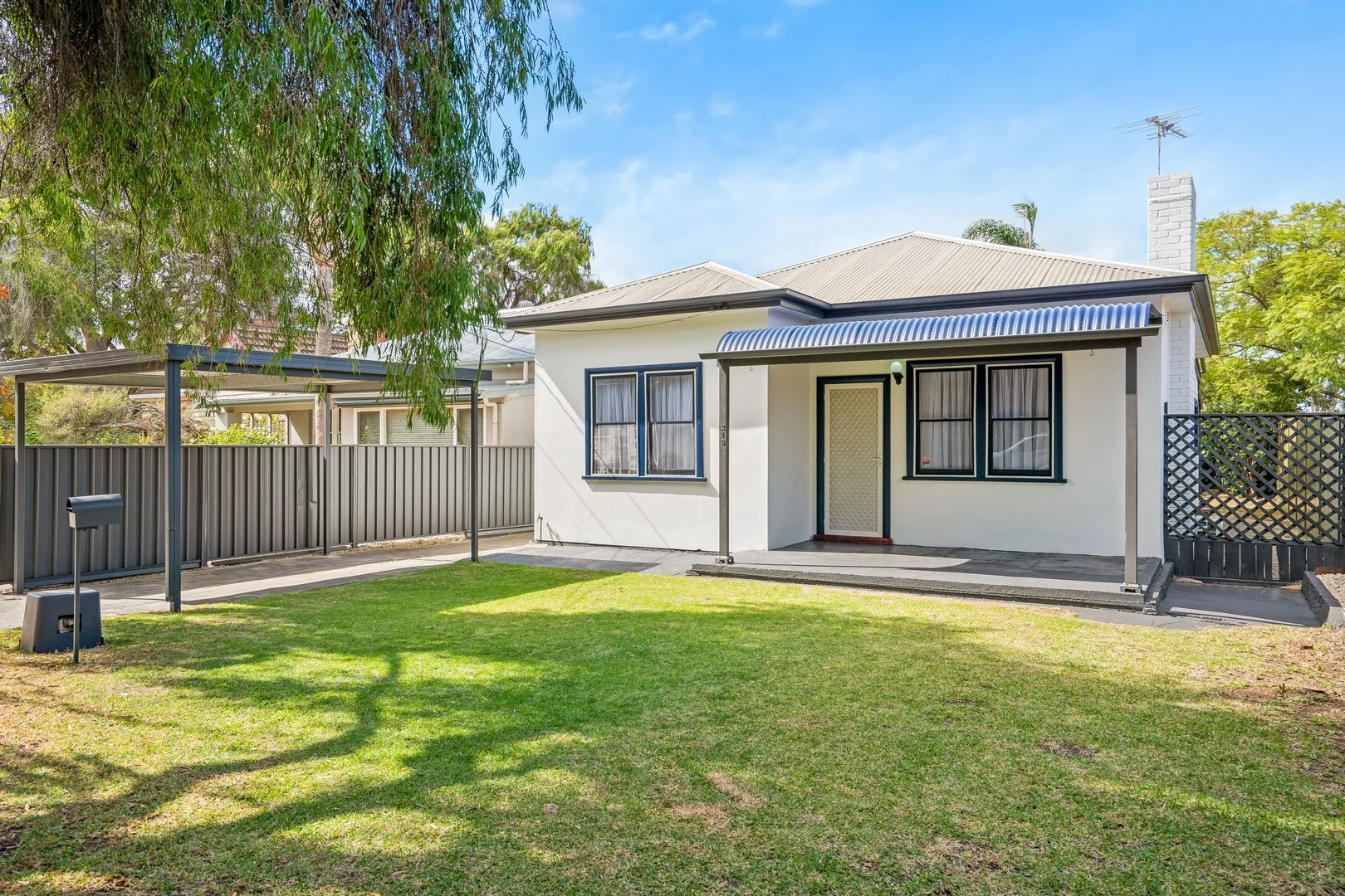 216 Robin Rd, Semaphore SA 5019