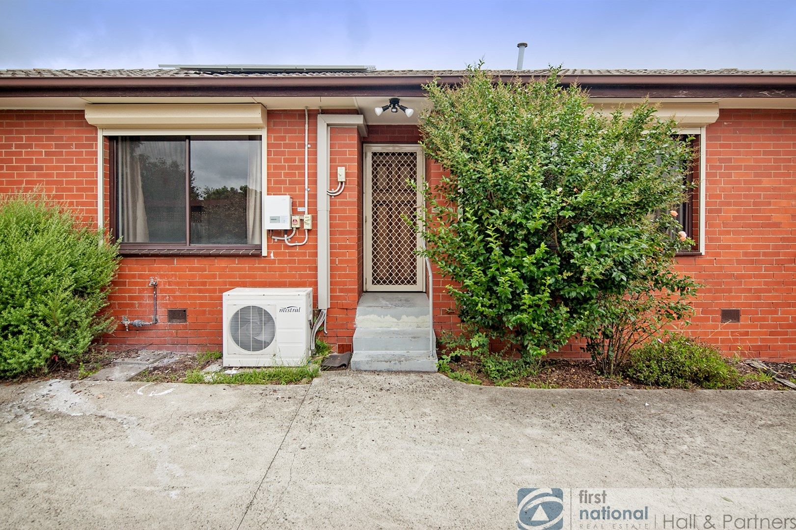 2/13 Second Avenue, Dandenong North Property History & Address