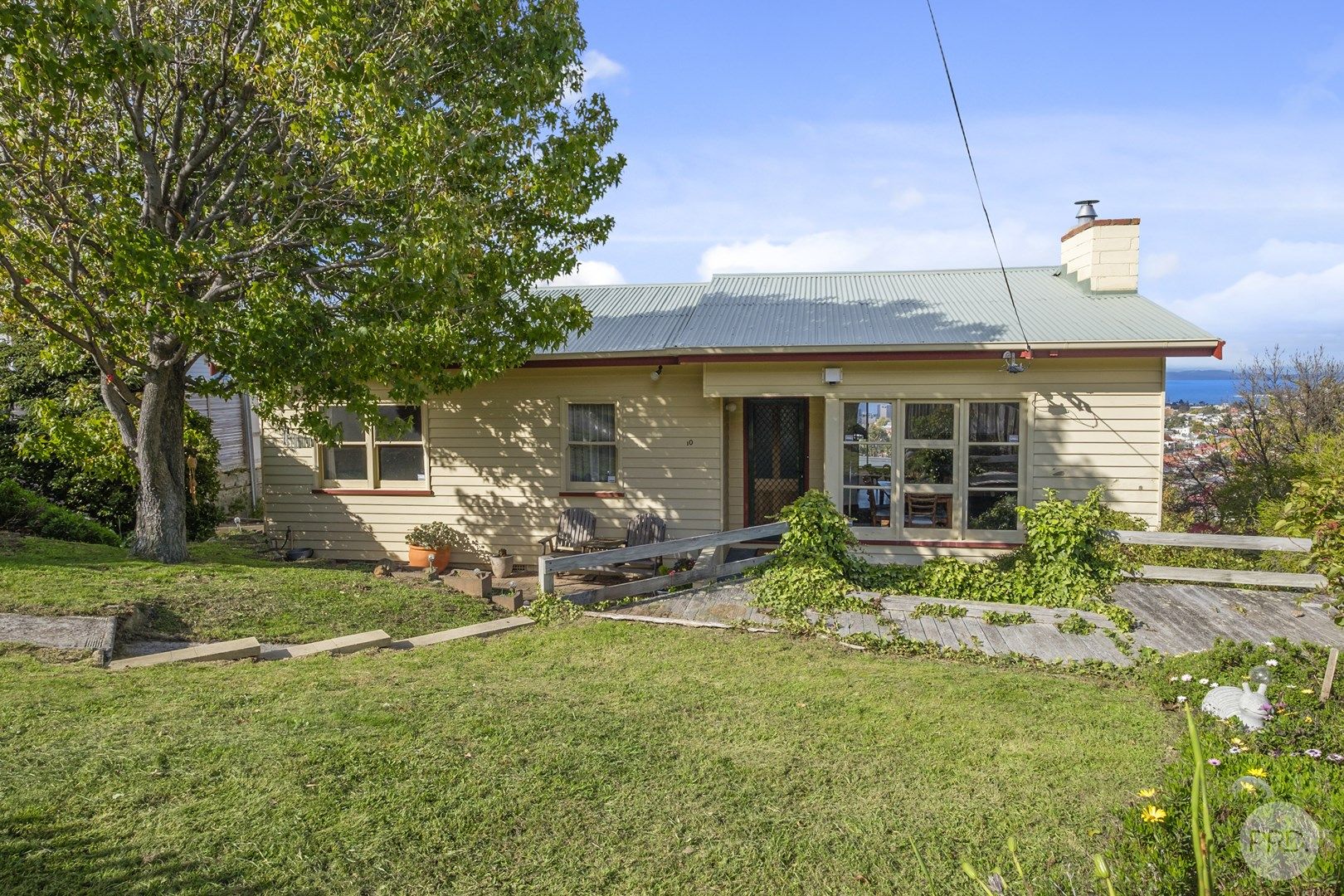 10 Hooper Crescent, Mount Stuart TAS 7000, Image 0