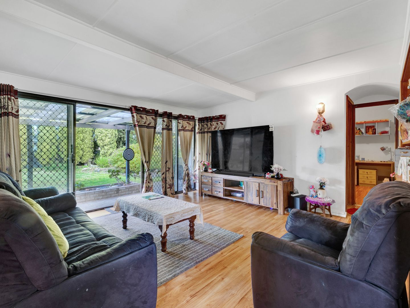 395 Nowland Avenue, Lavington NSW 2641, Image 2