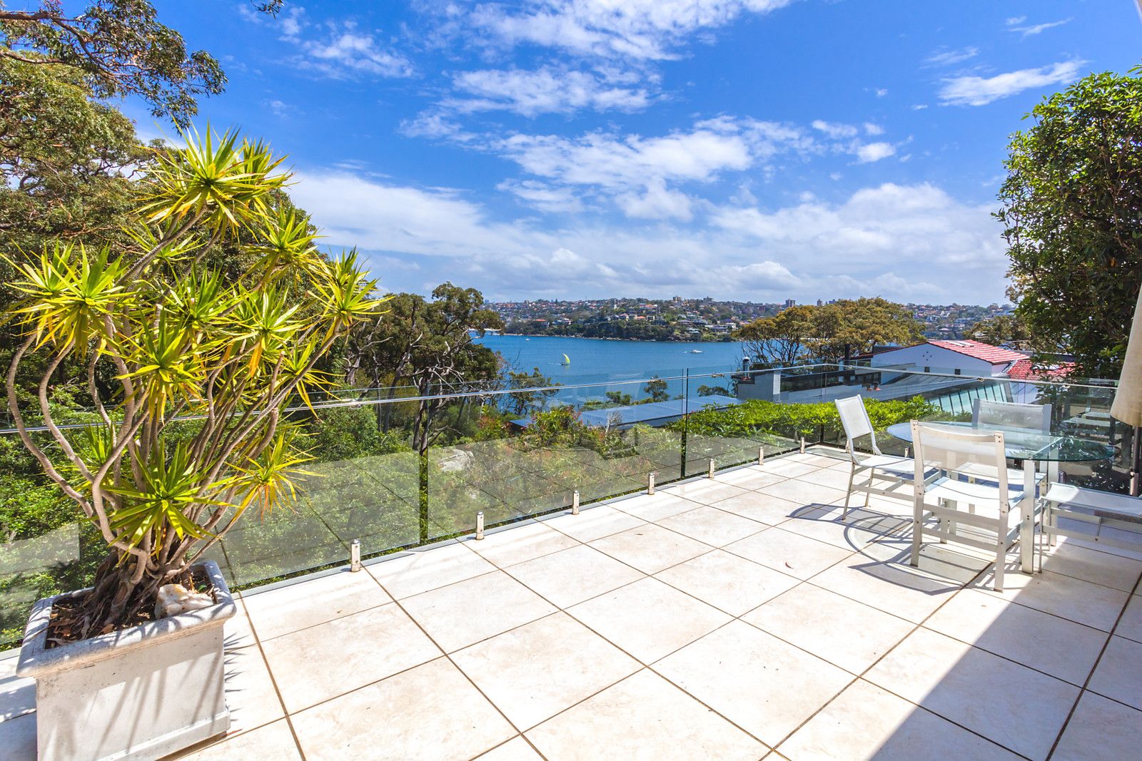 4 bedrooms House in 1 Ogilvy Road CLONTARF NSW, 2093