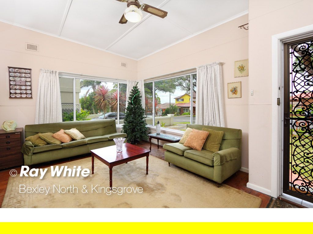 39 Staples Street, Kingsgrove NSW 2208, Image 2