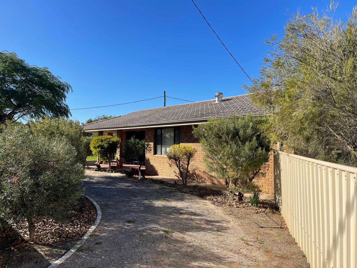 5 Irwin Crescent, Dongara WA 6525, Image 2