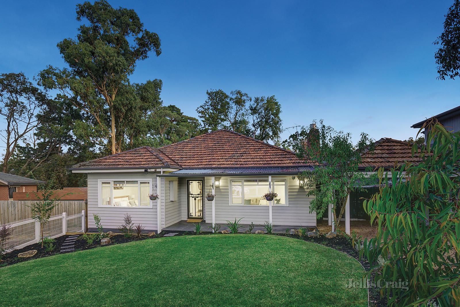 19 Ian Crescent, Mitcham VIC 3132, Image 0