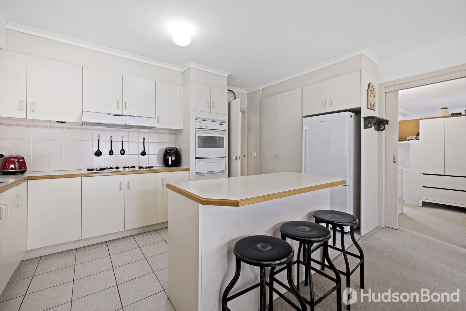 1/10 Clay Drive, Doncaster VIC 3108, Image 2