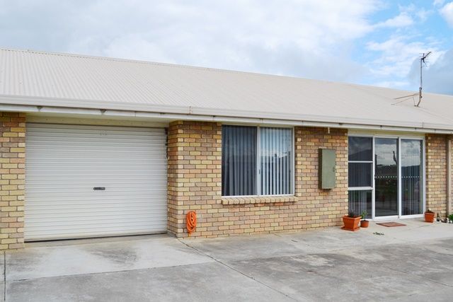 2/10 Morris Street, COOEE TAS 7320, Image 0