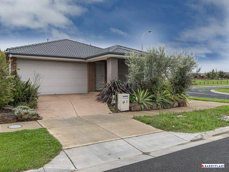 2 Crisp Street, Clyde North VIC 3978