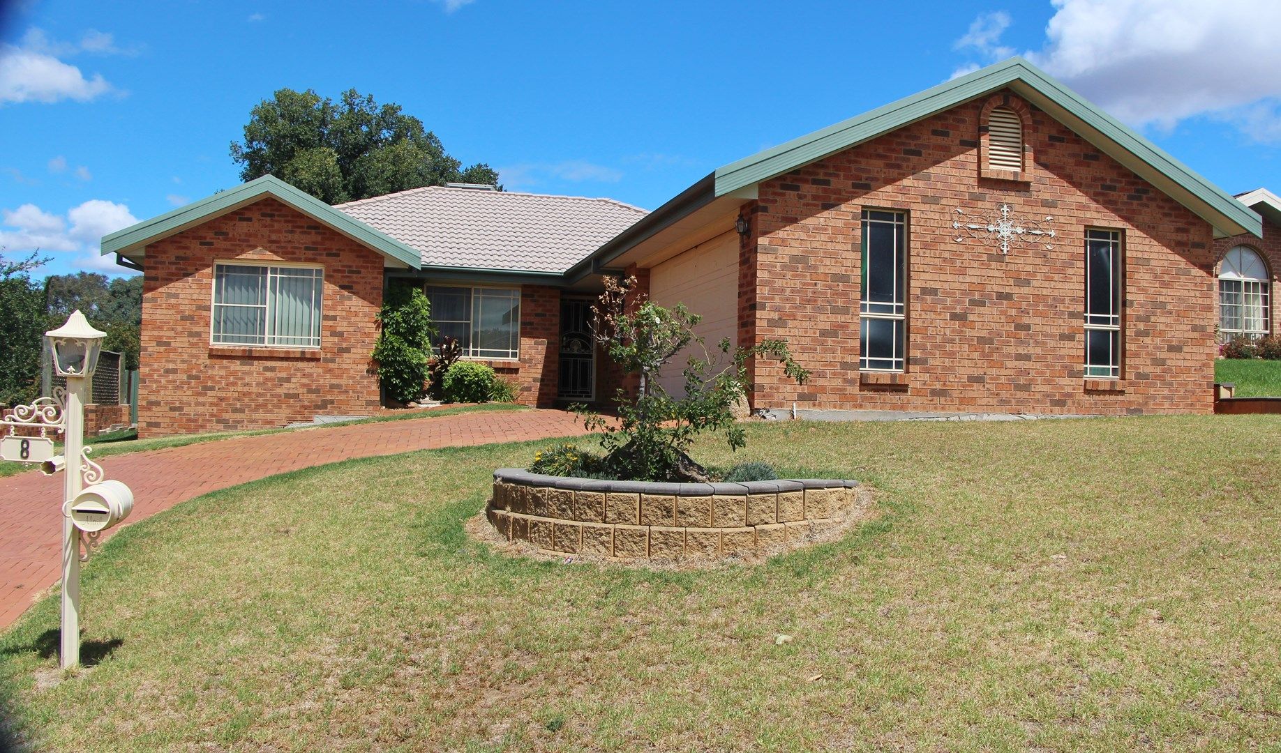 8 Hargreaves, Young NSW 2594, Image 0