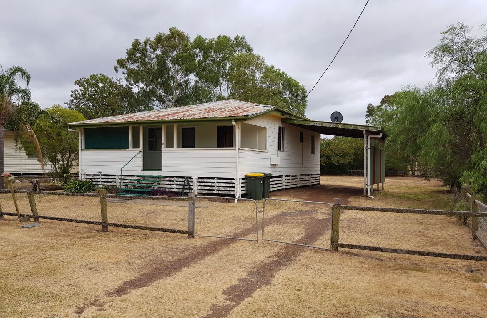 8 Wambo Street, Dalby QLD 4405