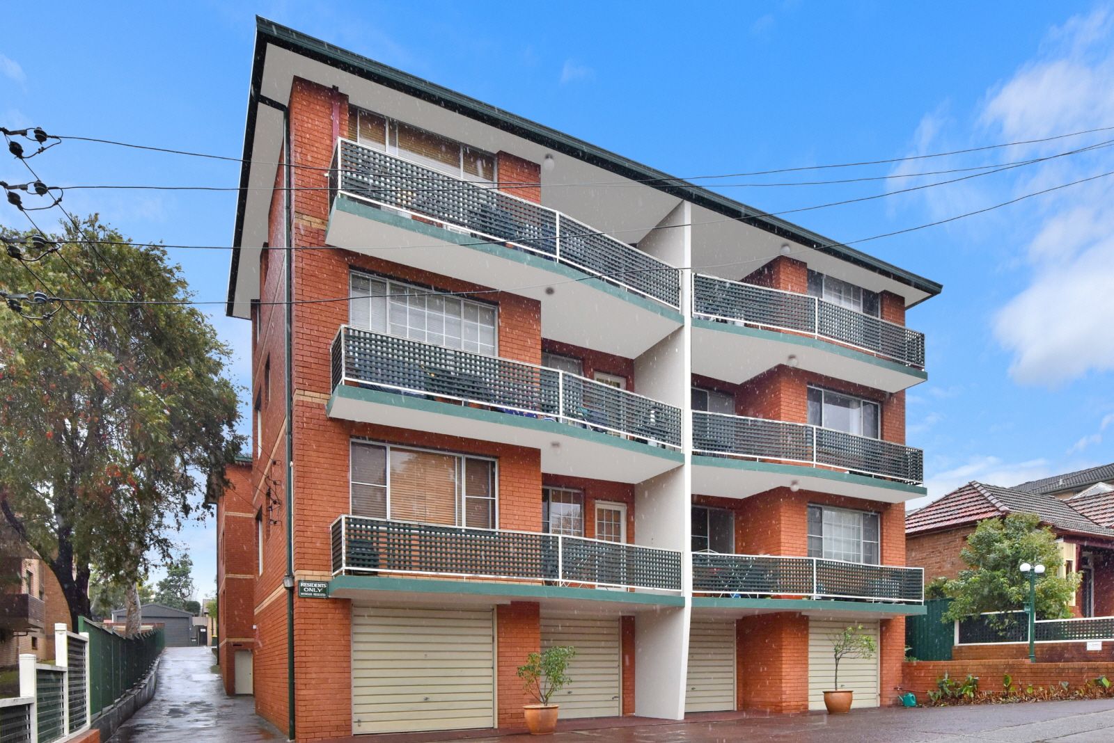 2 bedrooms Apartment / Unit / Flat in 15/20-22 Myra Road DULWICH HILL NSW, 2203