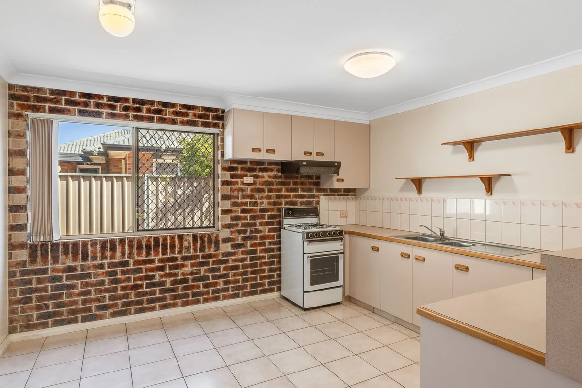 Additional image 5 of 4/7 Phyllis Street, Harristown QLD 4350
