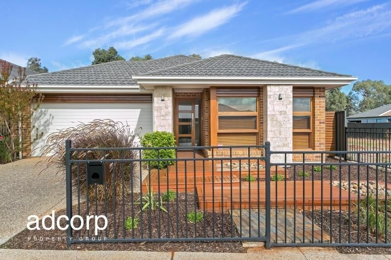 7 Roxburgh Crescent, Blakeview SA 5114, Image 0