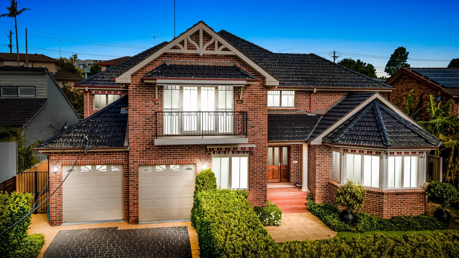 5 bedrooms House in 38 Kalimna Drive BAULKHAM HILLS NSW, 2153