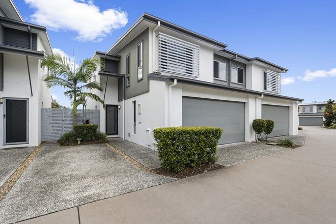 Picture of 2/3 Hancox Place, ROBINA QLD 4226