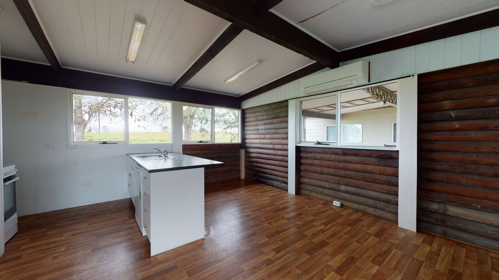 Bunkhouse/ Windermere Road, Lochinvar NSW 2321 Apartment For Rent