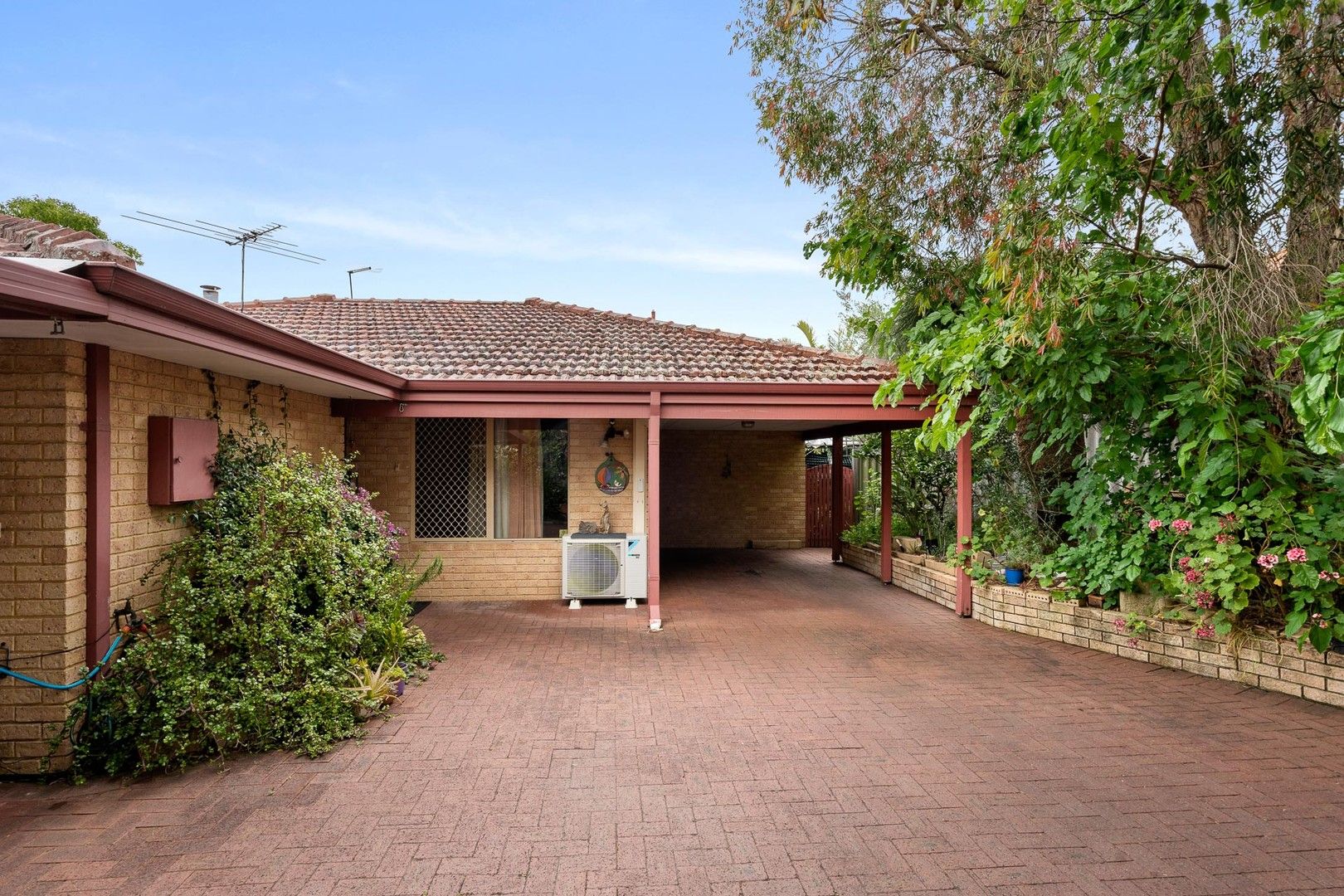 3 bedrooms House in 302A Marmion Street MELVILLE WA, 6156