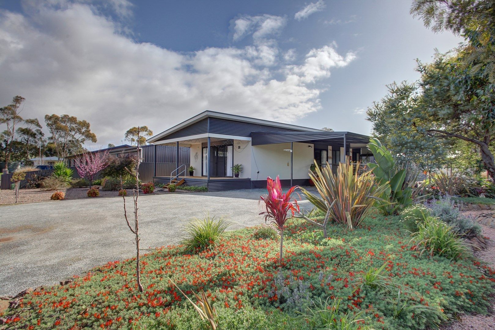 18 Benjamin Road, Poonindie SA 5607, Image 0